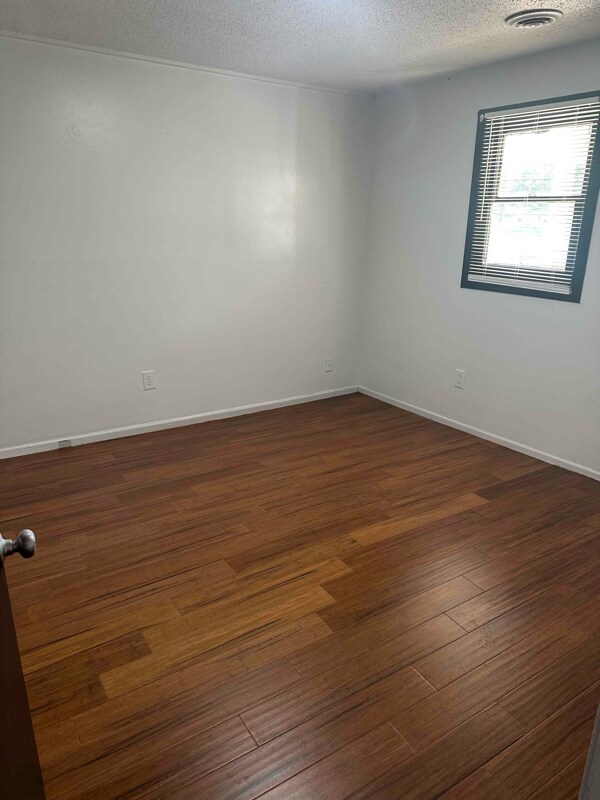 Photo - 708 W Raleigh Ave House