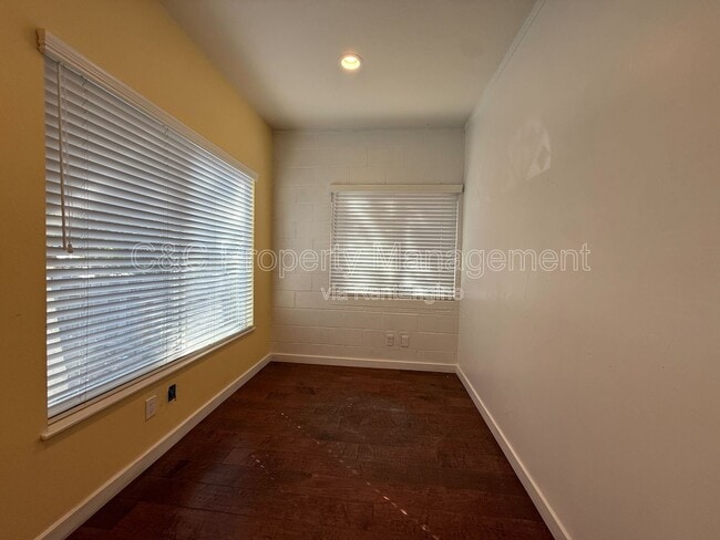 Photo - 617 Water St Unit B