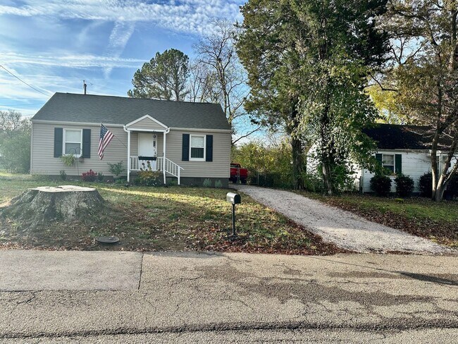 Knoxville 37920 - 2 bedroom, 1 bath home -... - Knoxville 37920 - 2 bedroom, 1 bath home -...