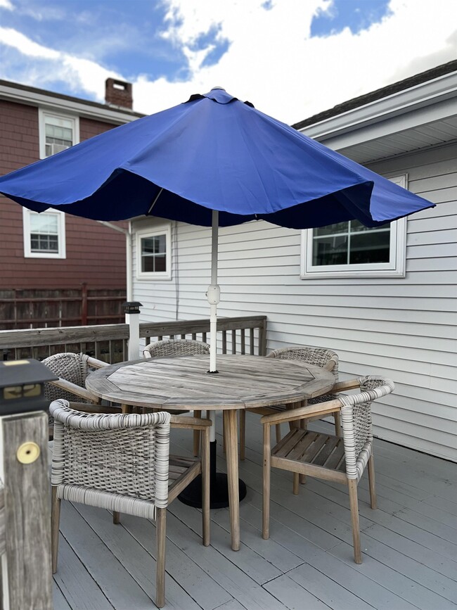 20 Lowell St