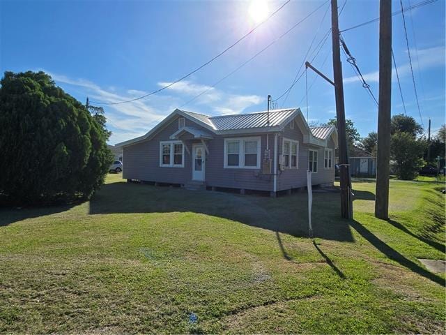 Photo - 300 St Charles Blvd