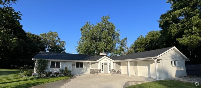 Building Photo - 664 Azalea Ave Rental