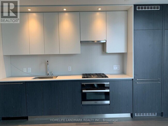 Photo - 81 Wellesley St E Unité 1304