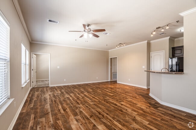 3BR, 2BA - 1222SF