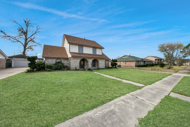 Photo - 15423 Ridingwood Dr