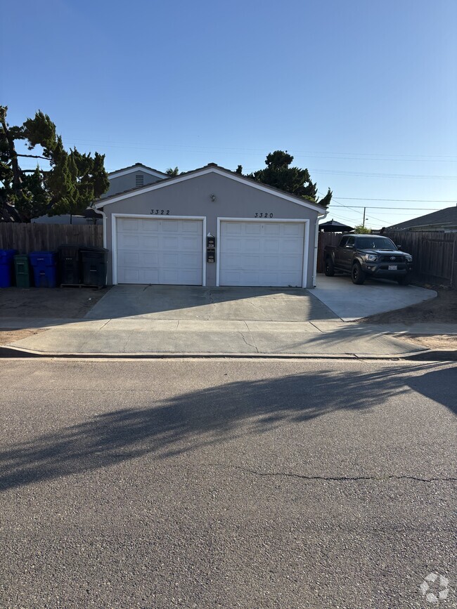 Building Photo - 3322 Apache Ave Rental