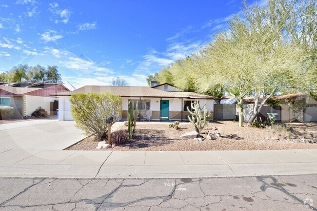 Building Photo - 6212 S Taylor Dr Rental