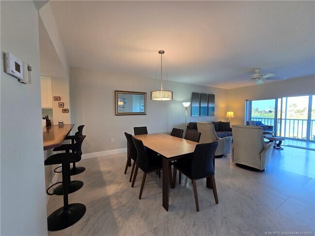 Photo - 185 NE Edgewater Dr Unit 5105