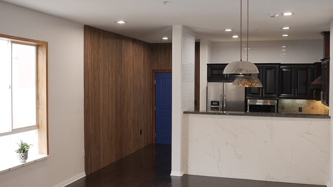 Building Photo - 3750 Santa Rosalia Dr Unit 214