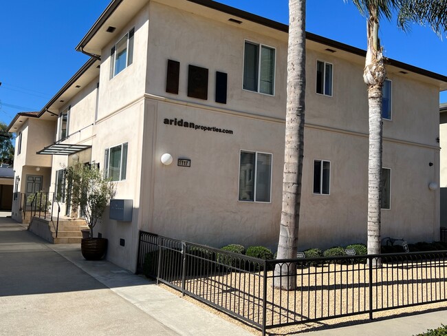 1117 Cochran S Ave Unidad 1