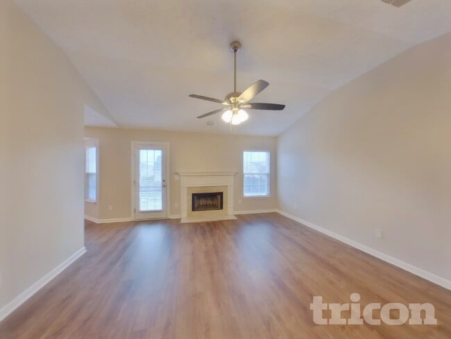 Photo - 4049 Sequoia Trail