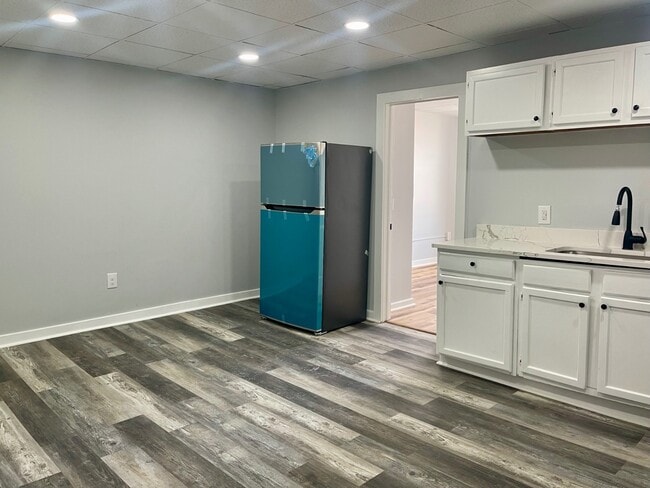 Photo - 43-45-45 N Broad St