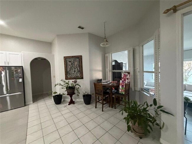 Photo - 2618 Hawthorne Ln