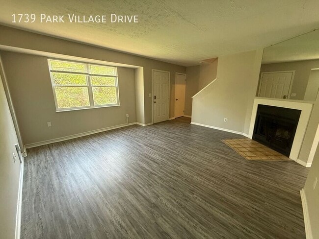 Photo - 1739 Park Village Dr