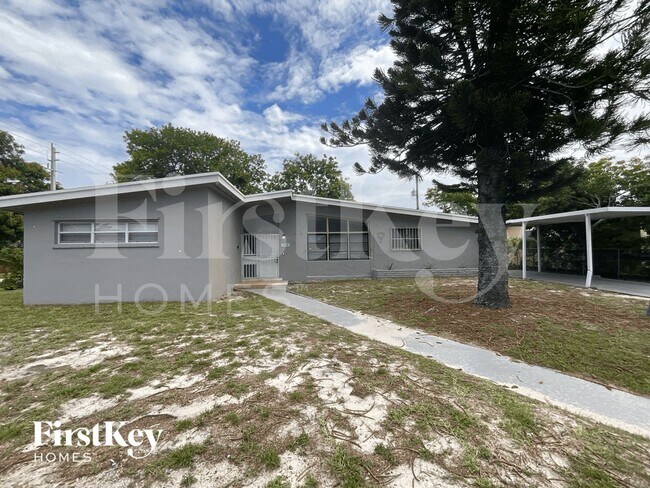 Building Photo - 1900 NW 187th St