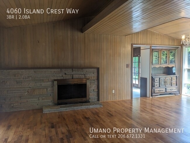 Photo - 4060 Island Crest Way