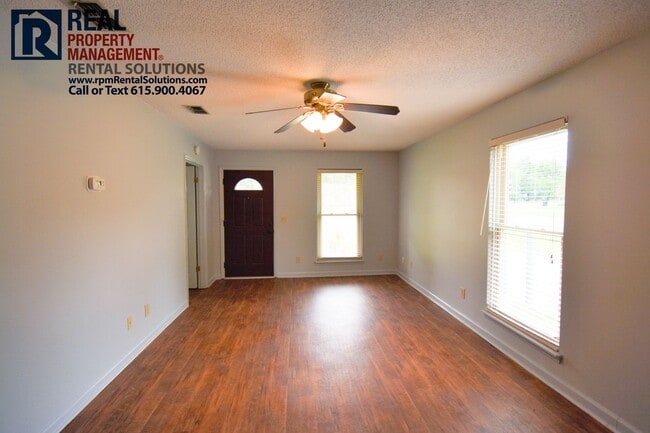 Photo - Great 3 bedroom 2 bath in Murfreesboro! Fenced in back yard!