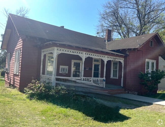 Building Photo - 3 Bedroom Duplex Rental