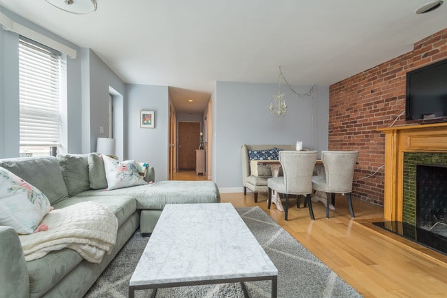 Photo - 103 Gainsborough St Unidad 407