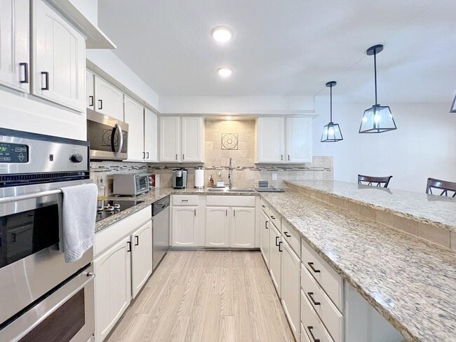 Photo - 8704 Merion Cir