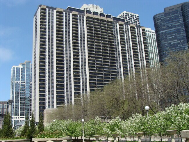 Building Photo - 400 E Randolph St Unit 2812
