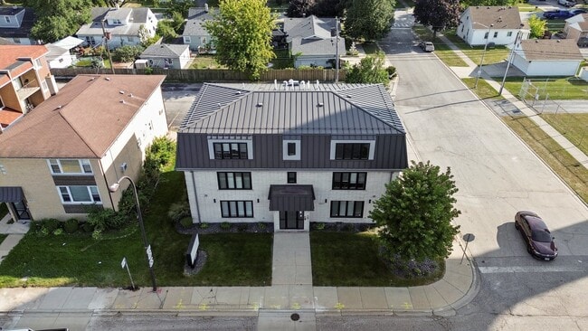 Photo - 6837 W 95th St