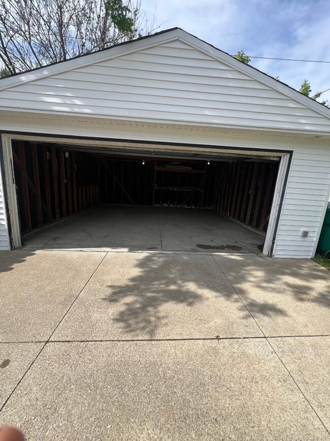 Photo - 14315 Tokay Ave