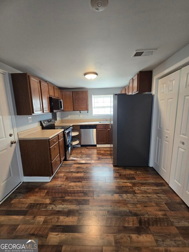 Photo - 1211 Lake Dr