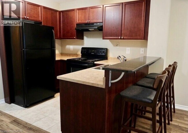 Photo - 8 Harris St Unit 215