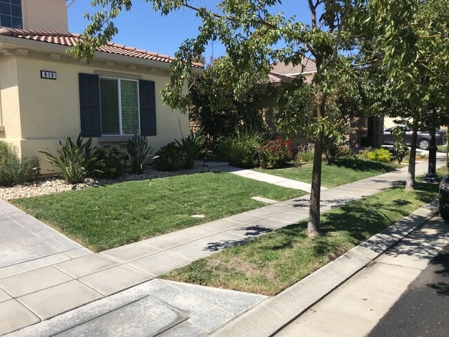 Photo - Beautiful 5 Bedroom, 3.5 Bath Mountain House Home W/ Office
