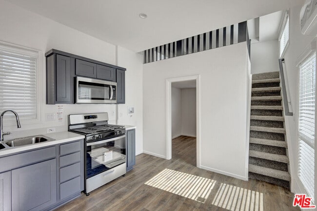 Photo - 17650 Grand Ave House