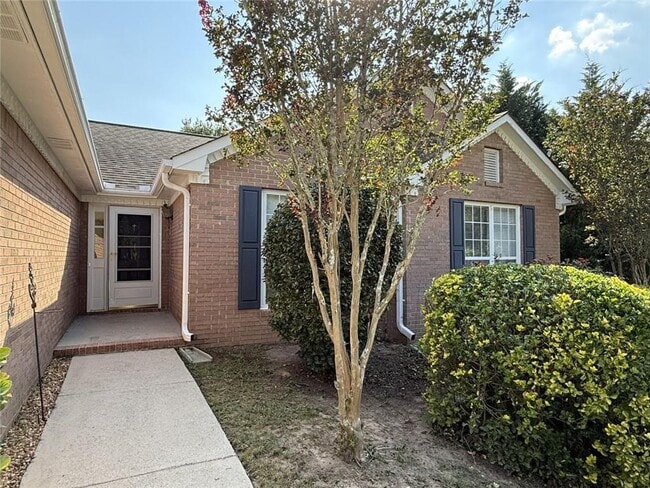 Photo - 3267 Summit Glen Dr
