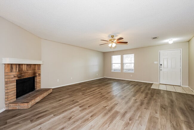 548 Magdalen Ave