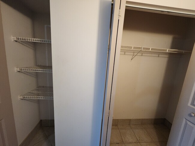 Photo - 1700 University Ave W Unit 301