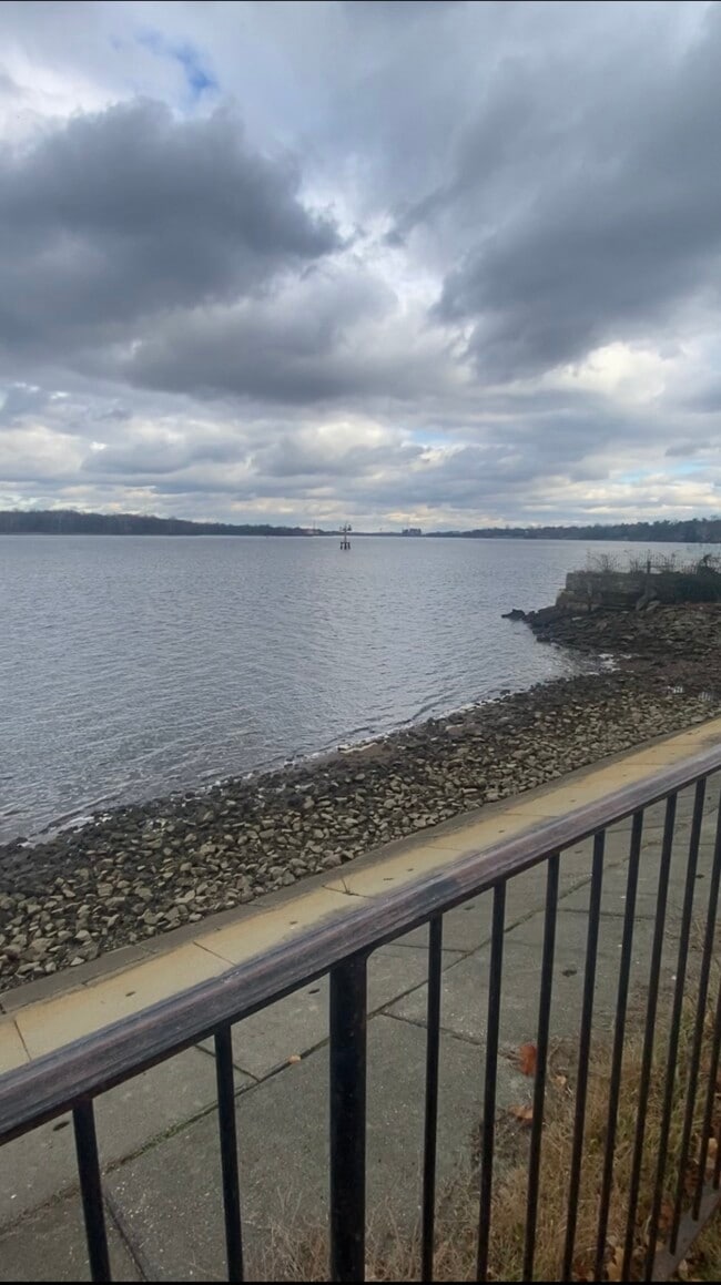 Photo - 112 Laurel St