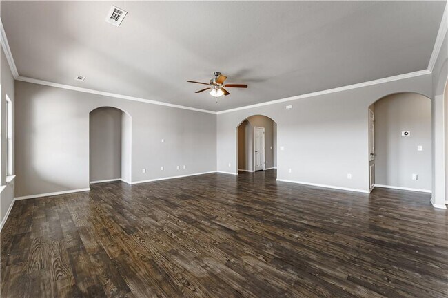 Photo - 413 Driftwood St