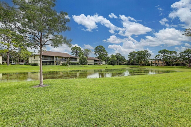 Photo - 6299 Chasewood Dr Unit G