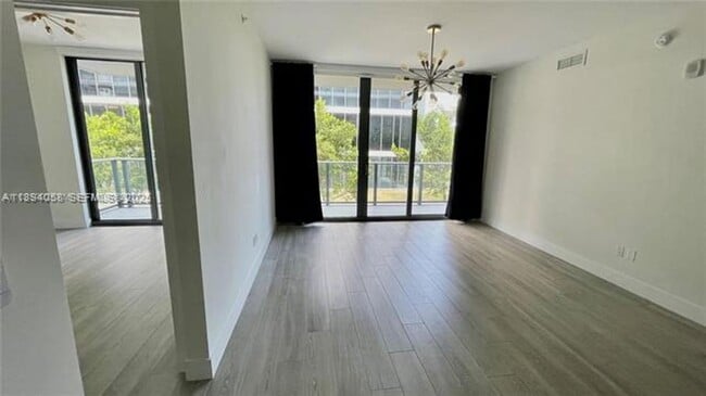 Photo - 2960 NE 207th St Unit 2960 NE 207th St  609