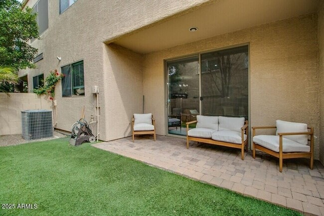 Photo - 2241 E Pinchot Ave