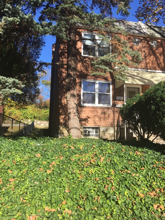 Photo - 205 Robbins St Unit 2