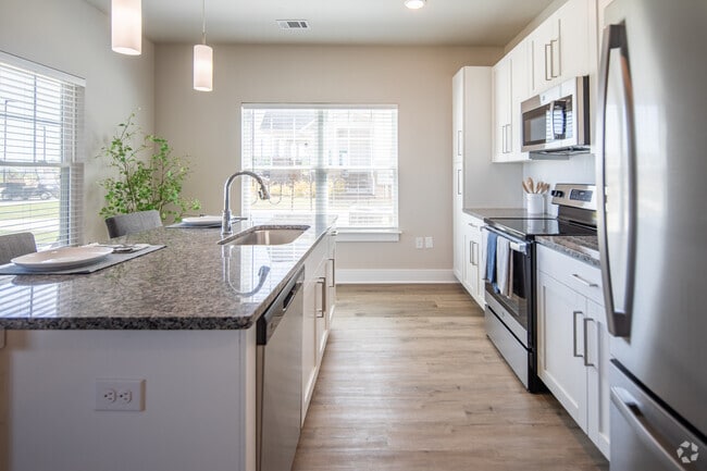 2BR, 2BA - 1,192SF - Kitchen - The Edison at Madison