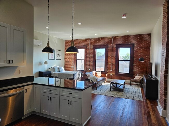 Photo - 9 S Main St Unidad 9 A