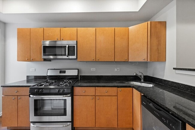 Photo - 7717 N Marshfield Ave Unidad 2