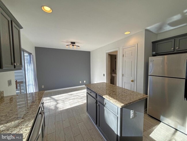 Photo - 1191 Cypress Tree Pl