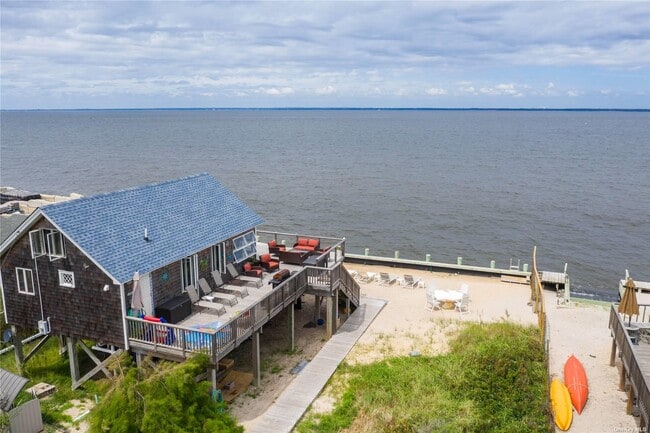 5 Bayview Ave