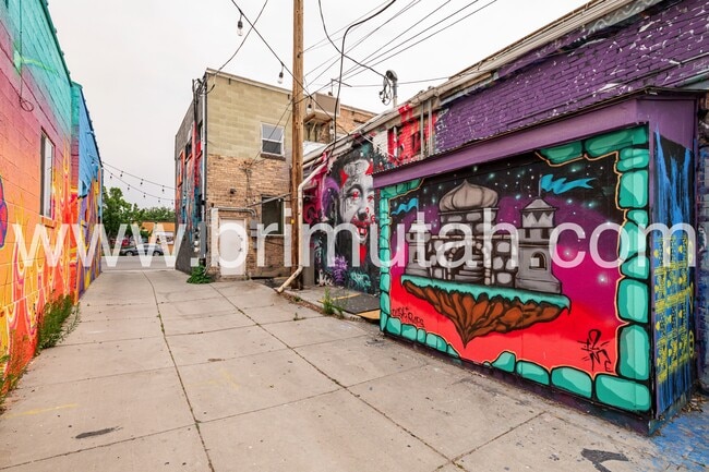 Photo - 684 W Center St