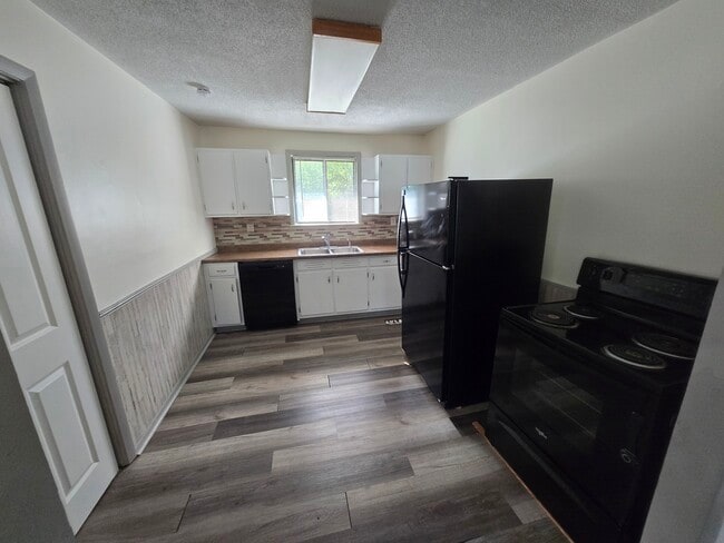 78 Rathbun Cir