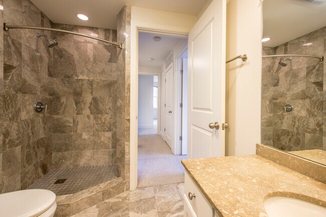 110 Second St Unit PH02