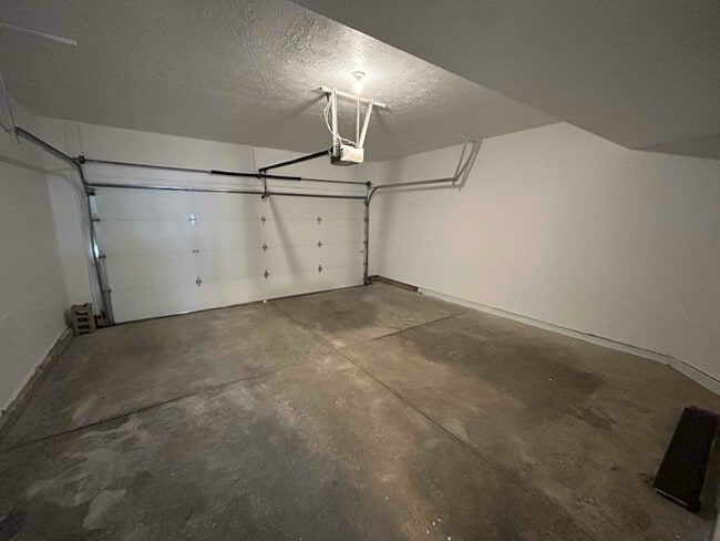 Photo - 6306 Bishops Pond Ln