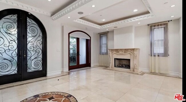 Photo - 332 S Almont Dr